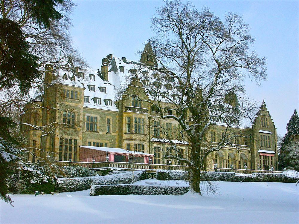 Schlosshotel Kronberg - Hotel Frankfurt Kronberg im Taunus Esterno foto The former hospital