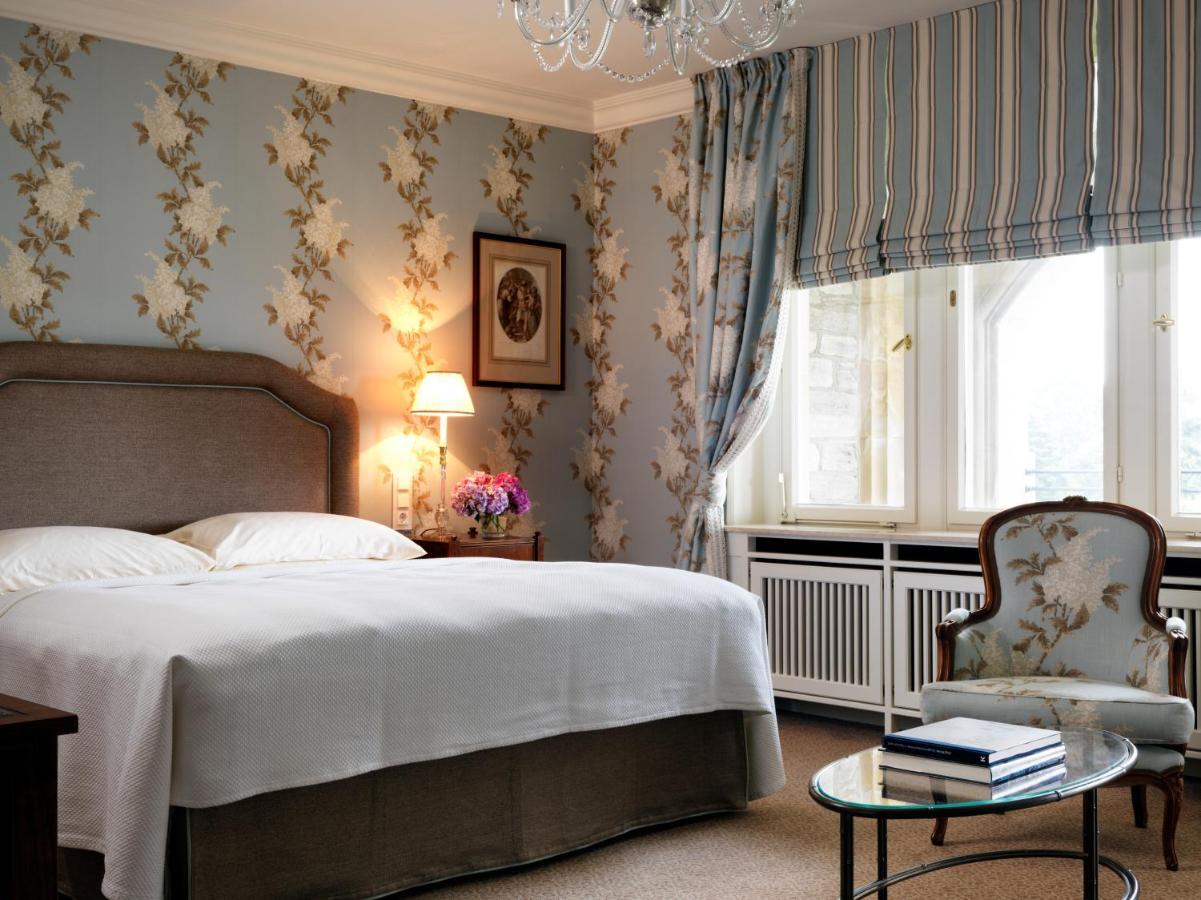 Schlosshotel Kronberg - Hotel Frankfurt Kronberg im Taunus Esterno foto
