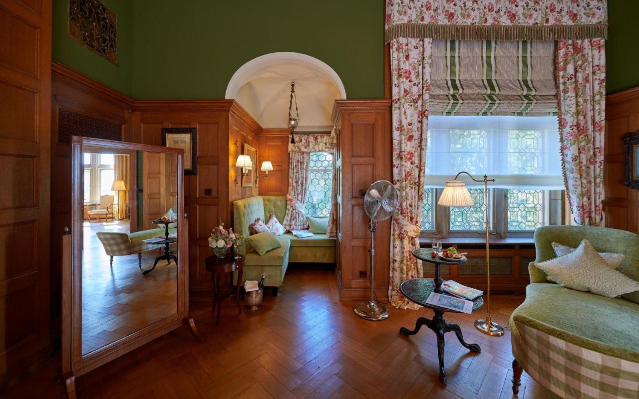 Schlosshotel Kronberg - Hotel Frankfurt Kronberg im Taunus Esterno foto The Green Room