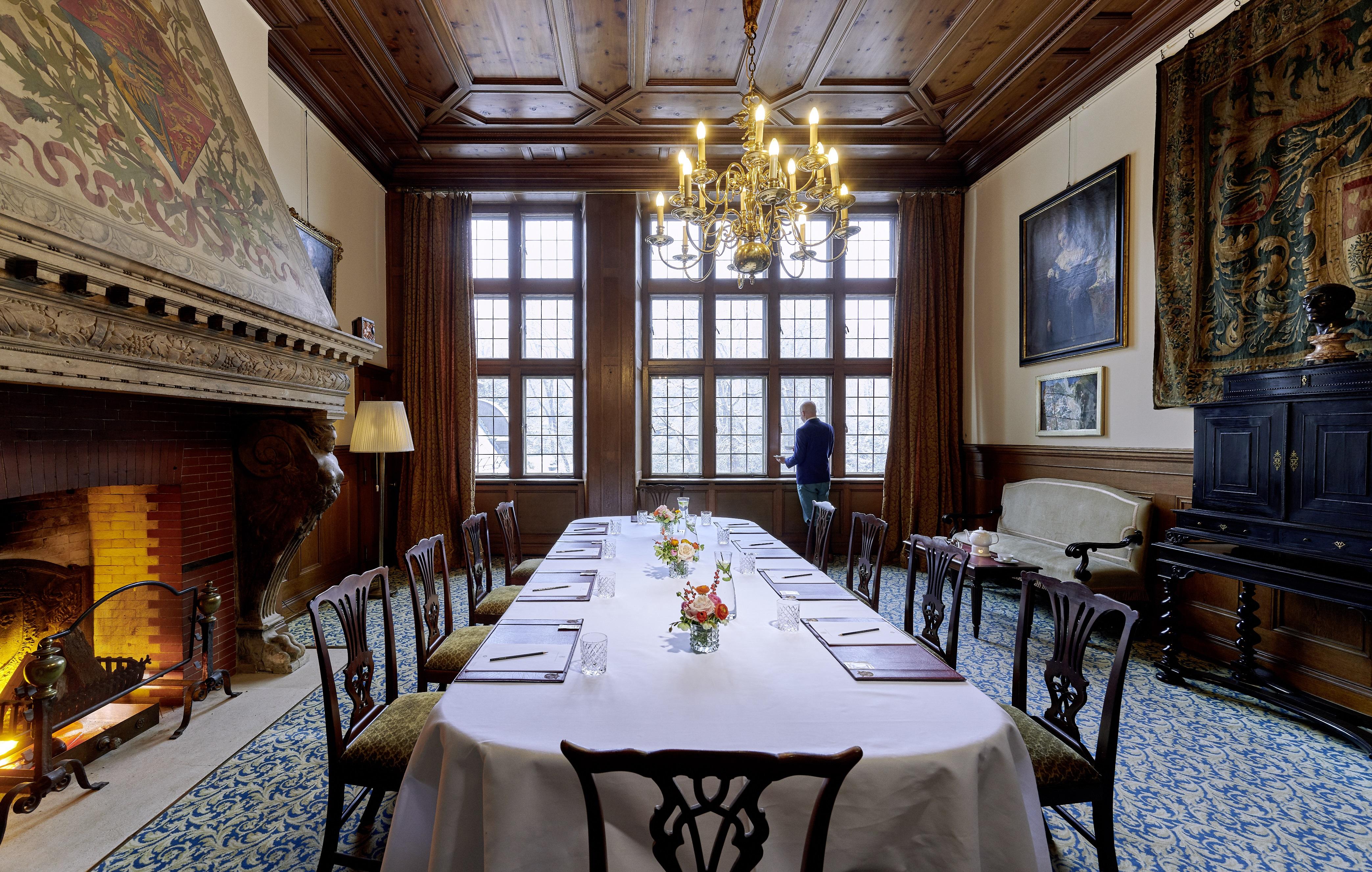 Schlosshotel Kronberg - Hotel Frankfurt Kronberg im Taunus Esterno foto The dining room