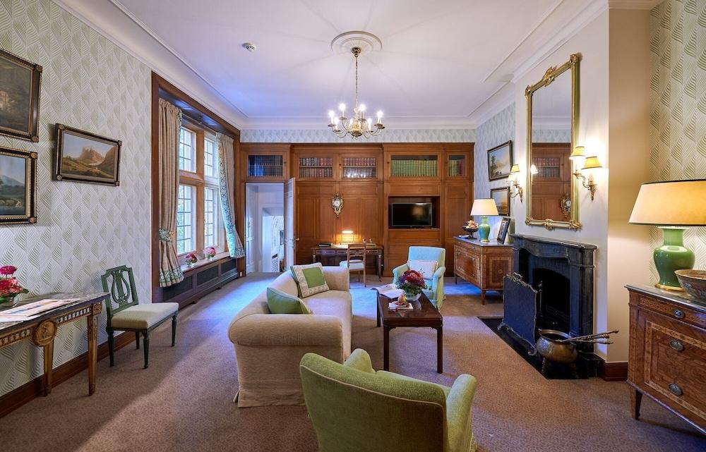Schlosshotel Kronberg - Hotel Frankfurt Kronberg im Taunus Esterno foto The Drawing Room