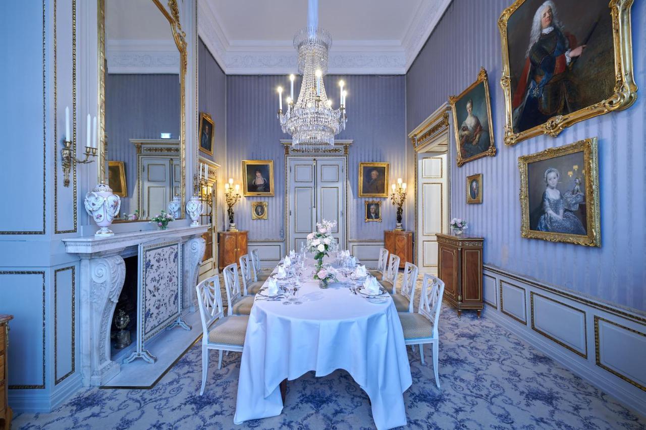 Schlosshotel Kronberg - Hotel Frankfurt Kronberg im Taunus Esterno foto The Blue Hall