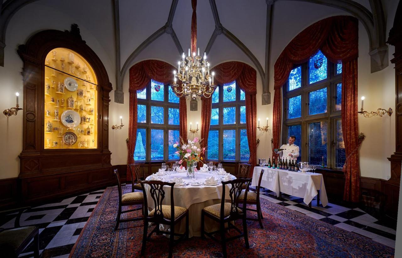 Schlosshotel Kronberg - Hotel Frankfurt Kronberg im Taunus Esterno foto The dining room